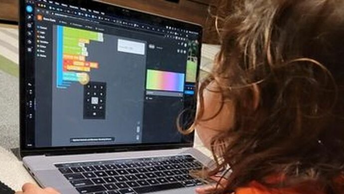 Apakah Belajar Coding Penting Bagi Anak? Ini Jawabannya