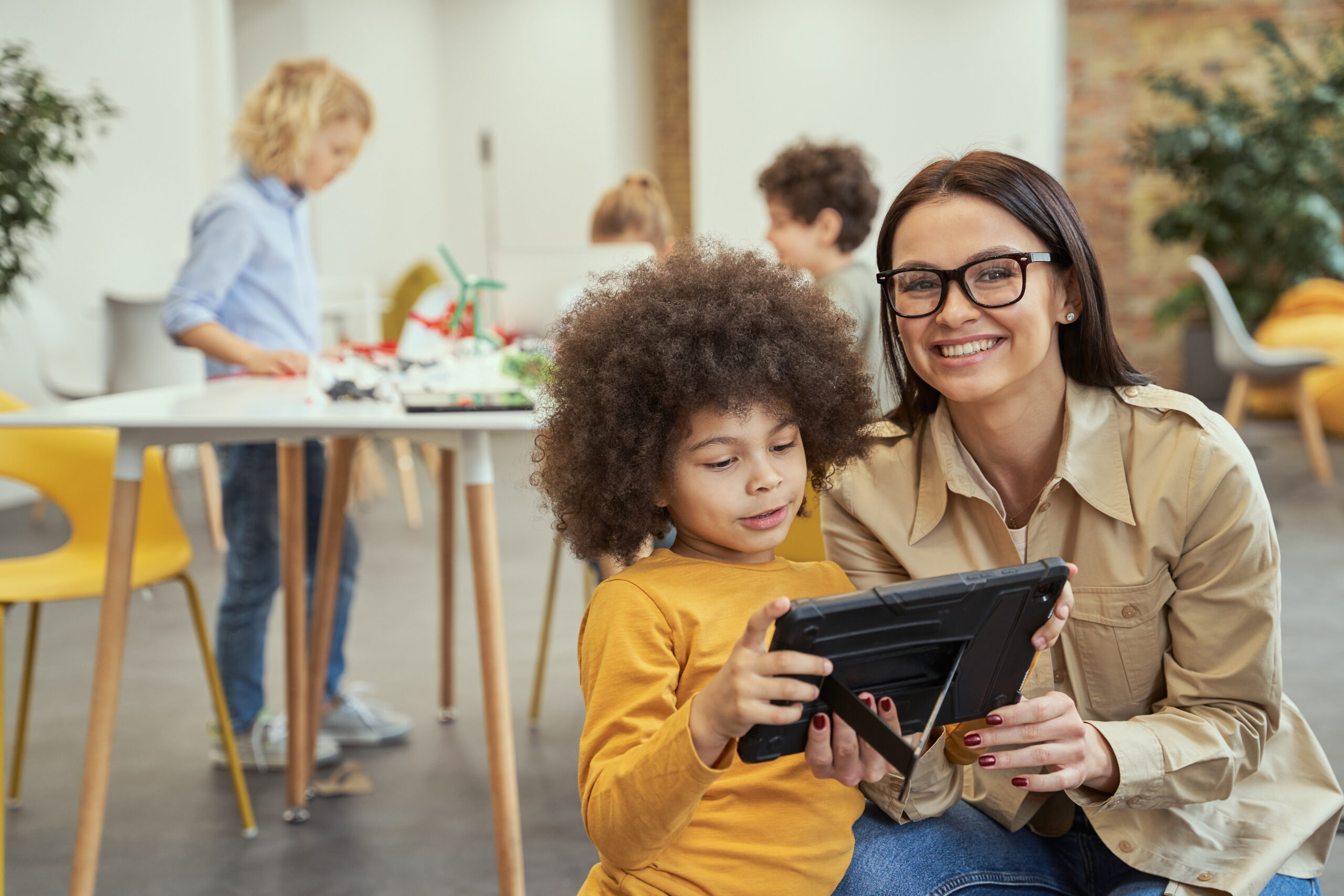 Makin Diminati, Ini Manfaat dan Biaya Kursus Coding Anak